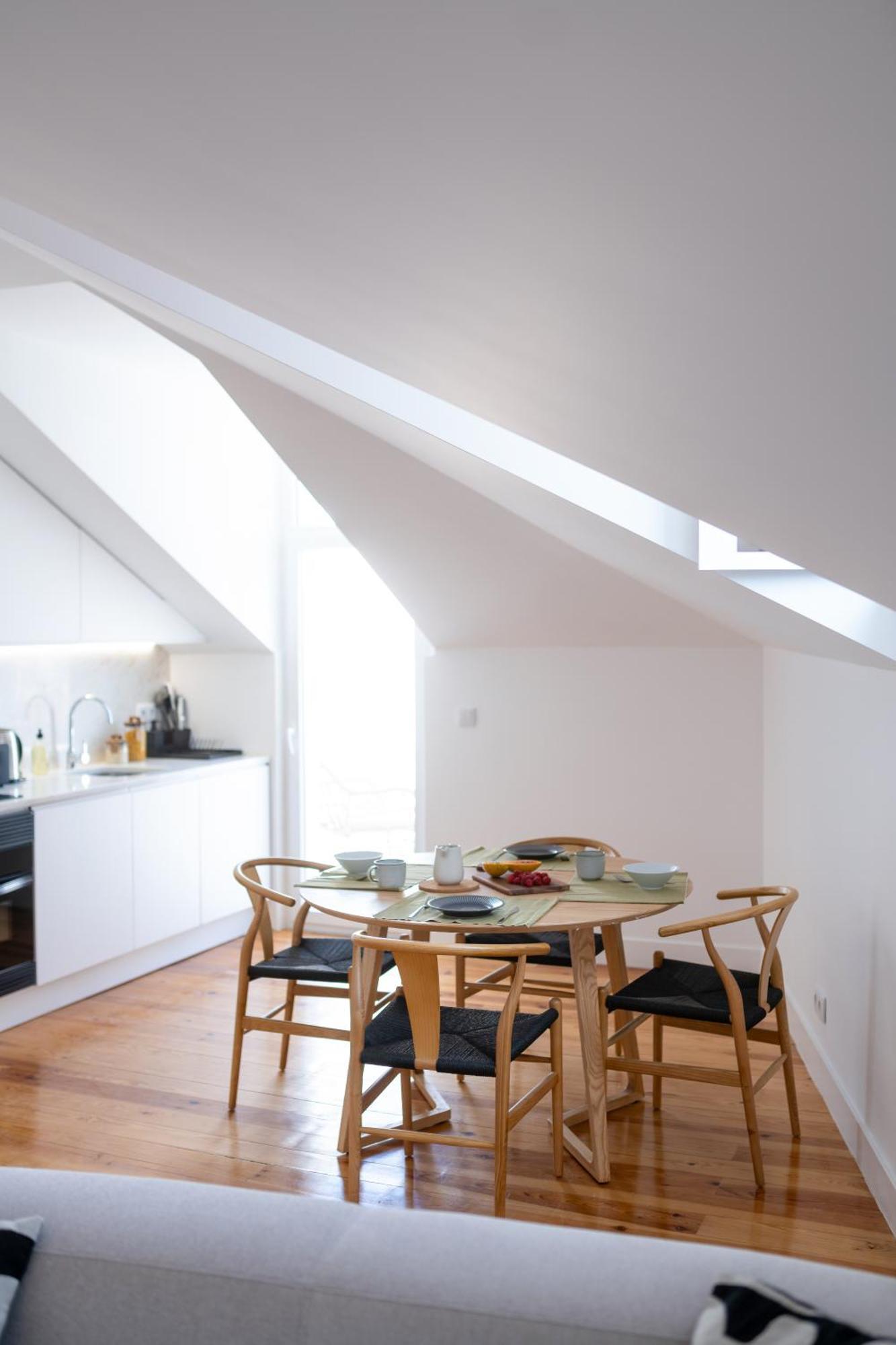 Apartment Sunny By Soulplaces Lisbon